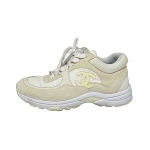 CHANEL - White Cream Chemical Fiber Suede Patent Leather Sneakers 491-071725